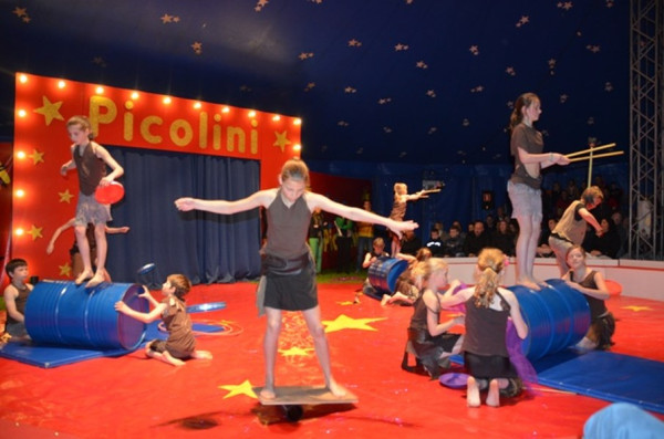 circus-picolini-tijdens-de-krokus-bij-ps